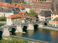 Würzburg Schloß - 123RF - tunedin123